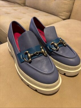 Le Babe Women's Blue Leather Platform Loafers  Silvertone Horsebit Hardware 7.5